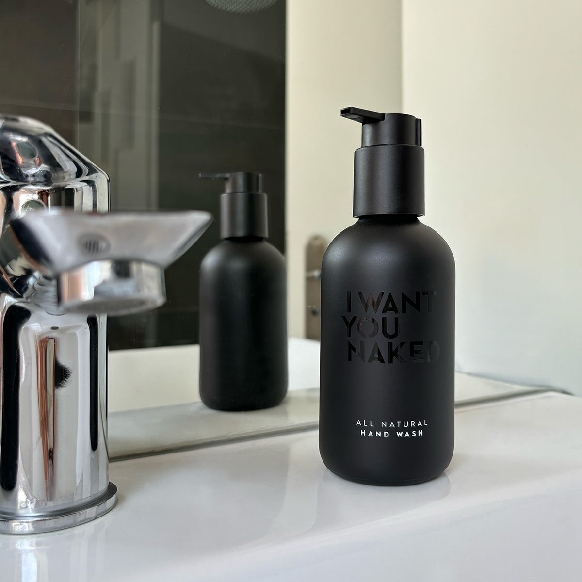 Hand Wash 'Coco Glow' black